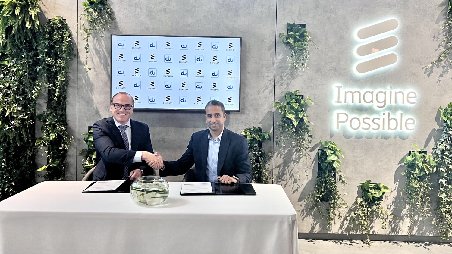 du from Emirates Integrated Telecommunications Company (EITC)