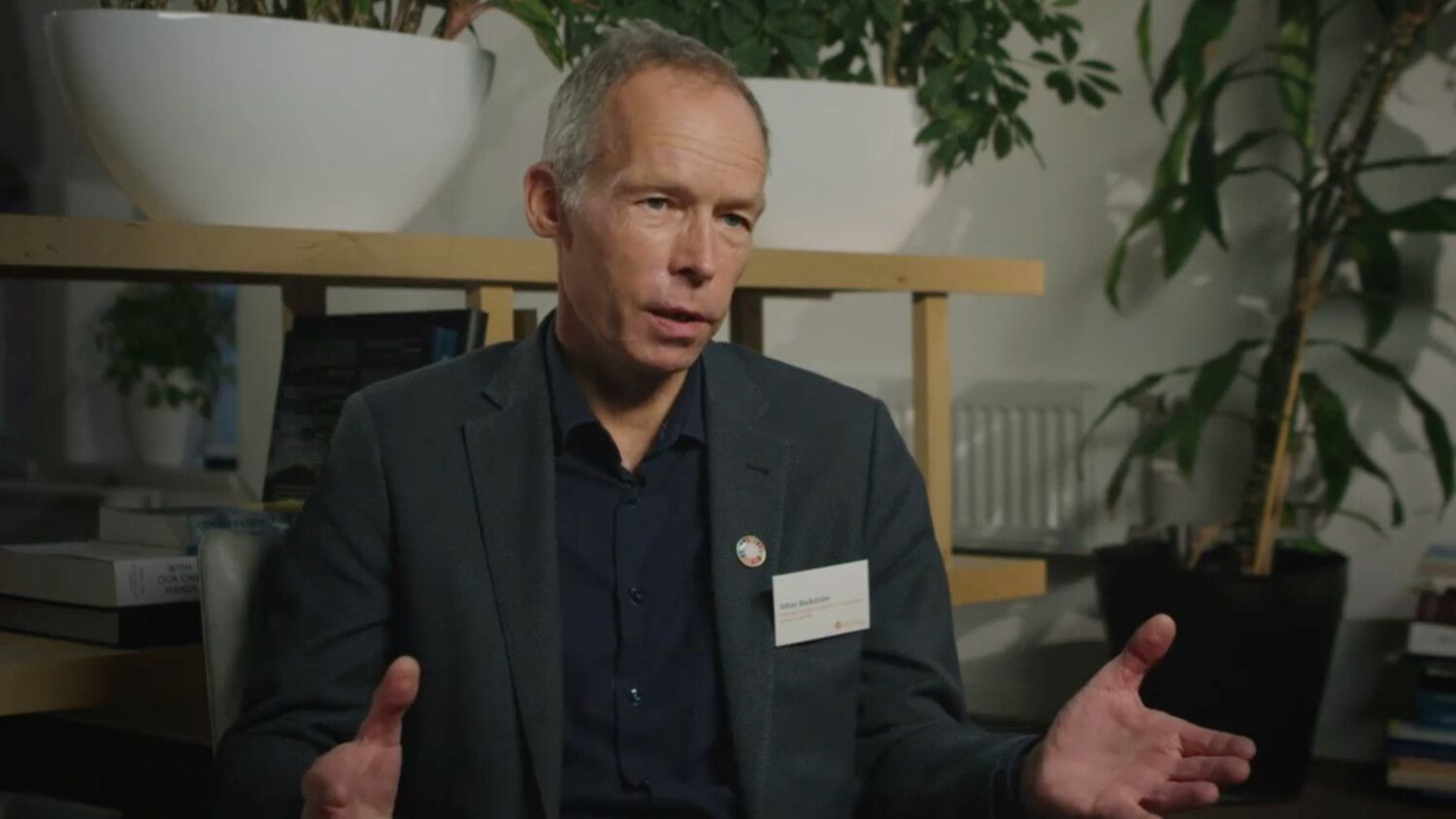 世界的に著名な科学者であるポツダム気候影響研究所所長ヨハン・ロックストルム（Johan Rocktröm）氏が、気候変動対策におけるエリクソンの役割について語っています。