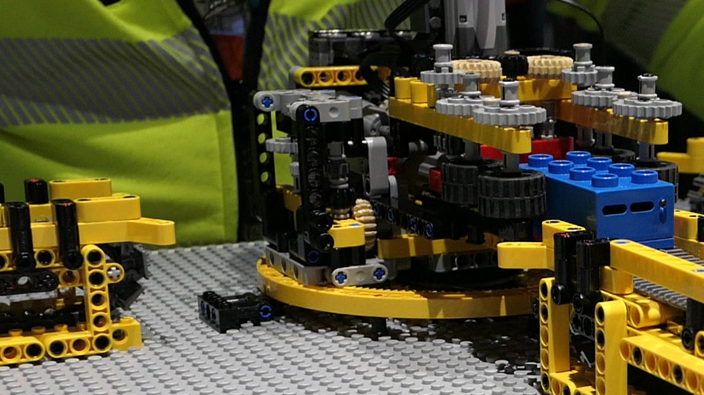 Lego machine