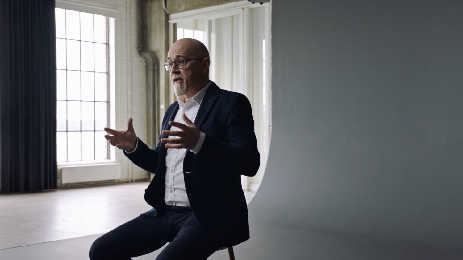 Antony Beswick talks about 5G, IoT, connecting billions of devices, connectivity management, and device management