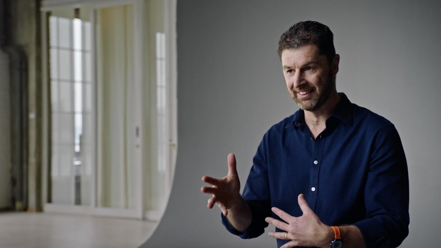 Peter Marshall talks about 5G, live events, connected stadiums, coverage, Radio Dots, and the Radio Stripe