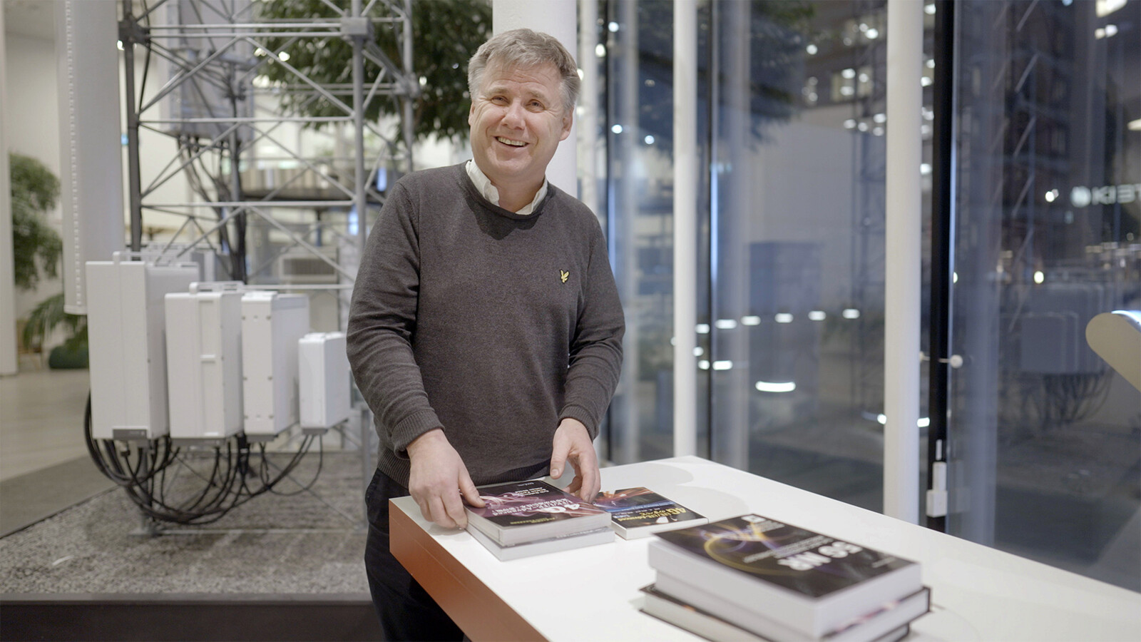 Follow the mobile evolution from 1G to 6G with Erik Dahlman, Senior Expert Radio Access and receiver of the Ericsson Lifetime Achievement Award 2022.