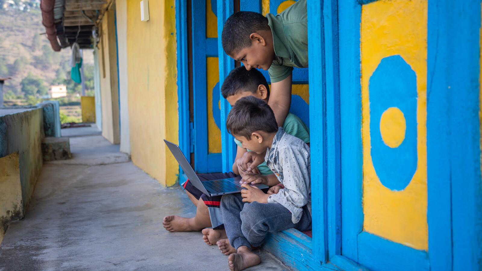 Fixed Wireless Access Handbook