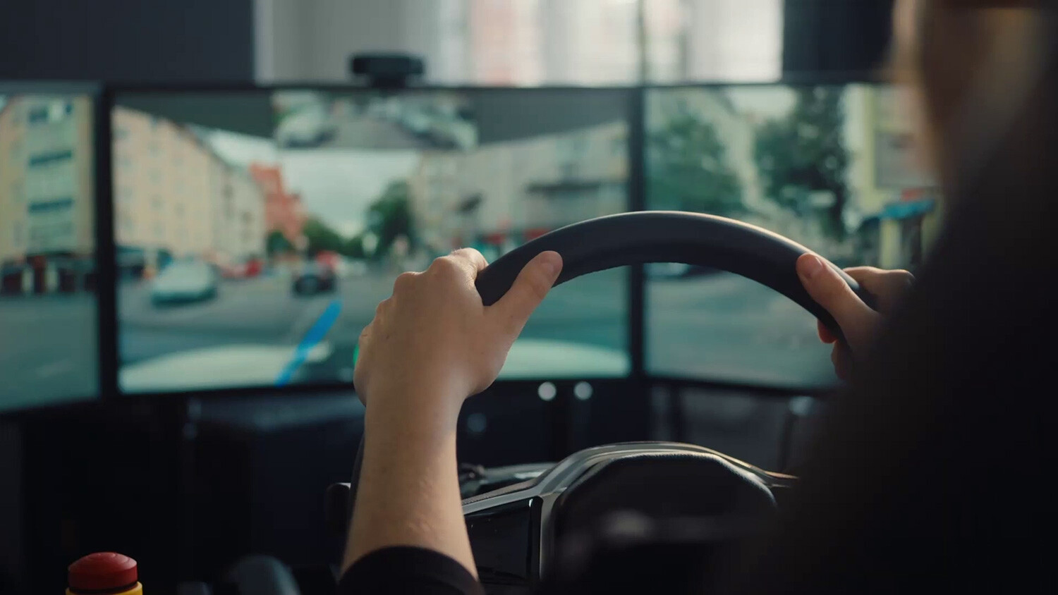 Live teledrive demo with 5G at Mobile World Congress 2023