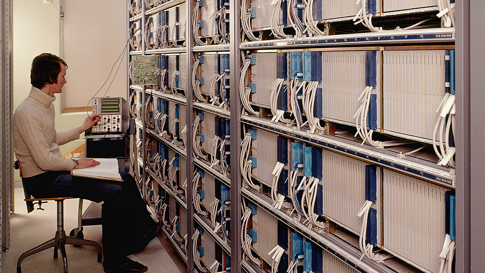 Testing of memory cards, AXE, 1976.