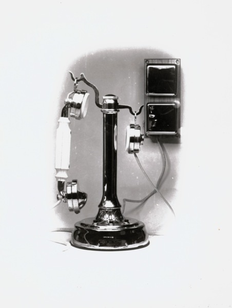 Téléphone avec système de signalisation, vers 1910
