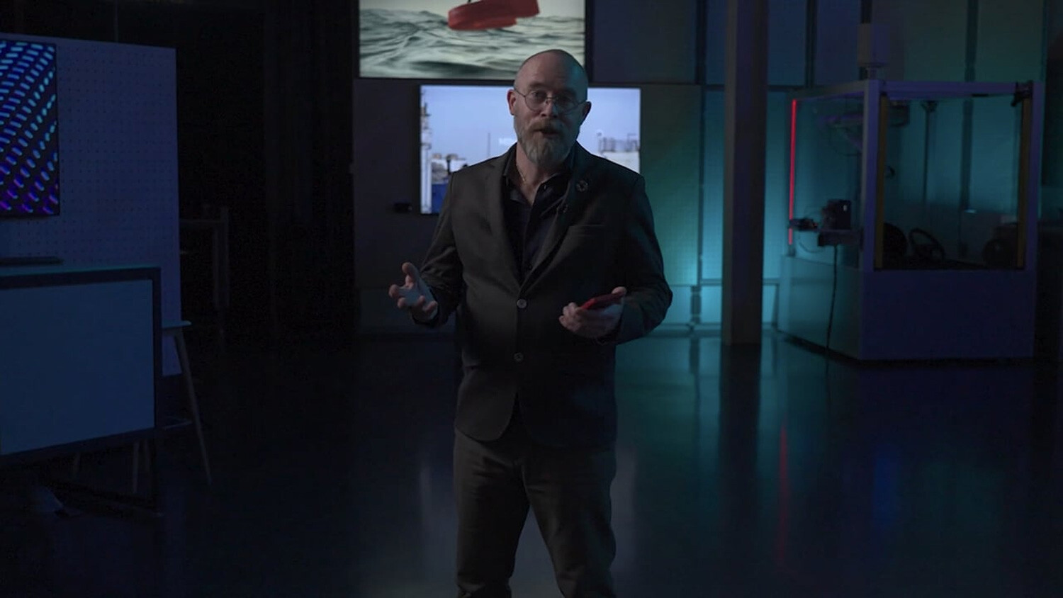 Jon Gamble, Ericsson, Imagine Studio, asks you to imagine a digital world beyond the screen.