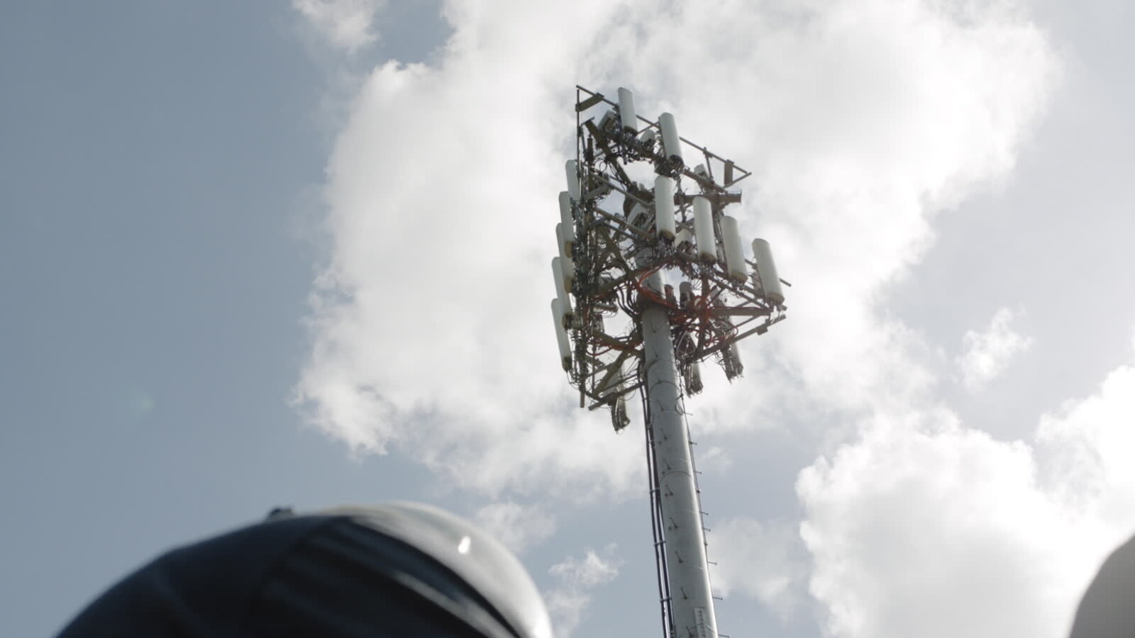 Safe and efficient solutions support field technicians on network site