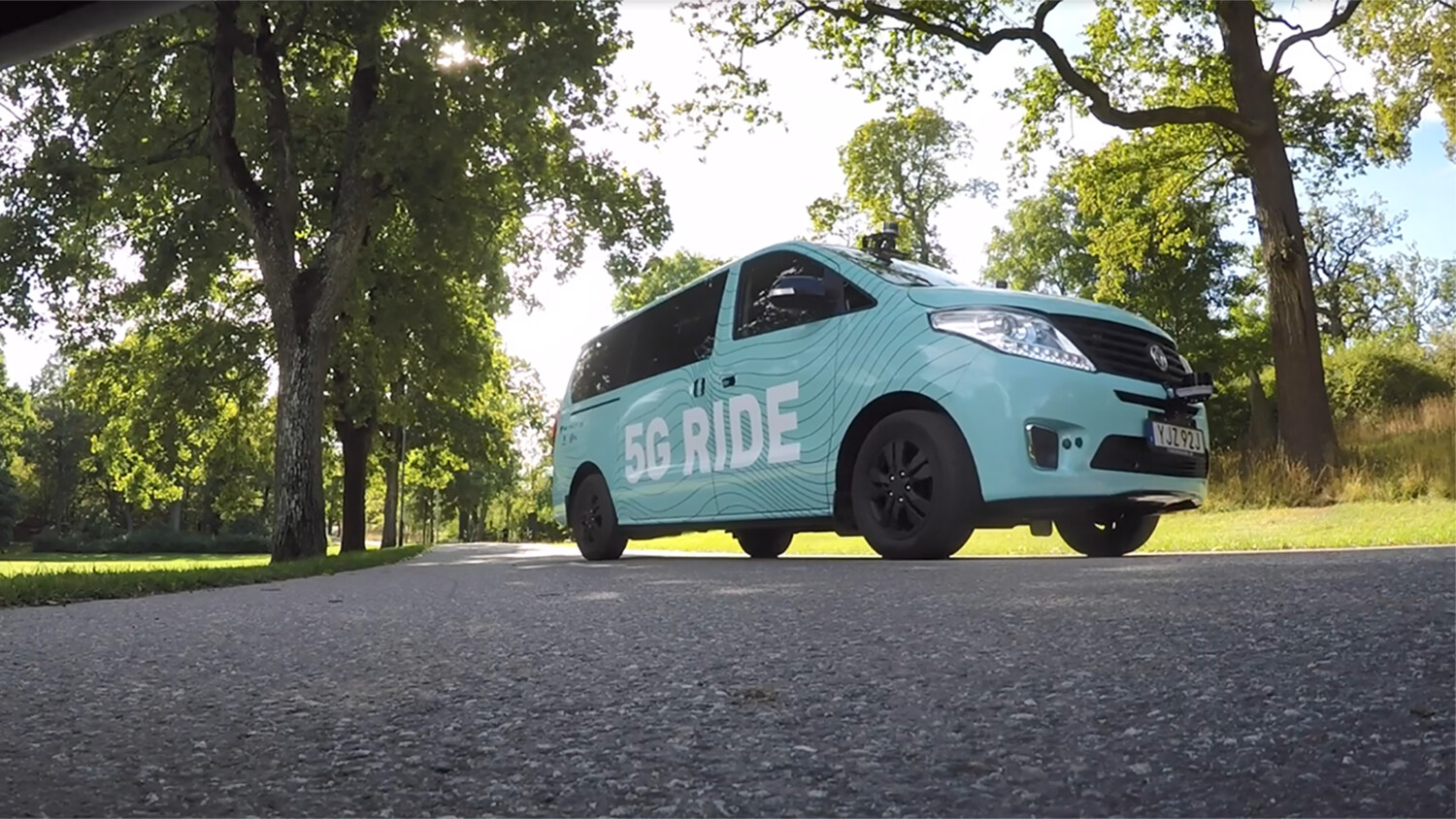 Ericsson enables driverless 5G minibus