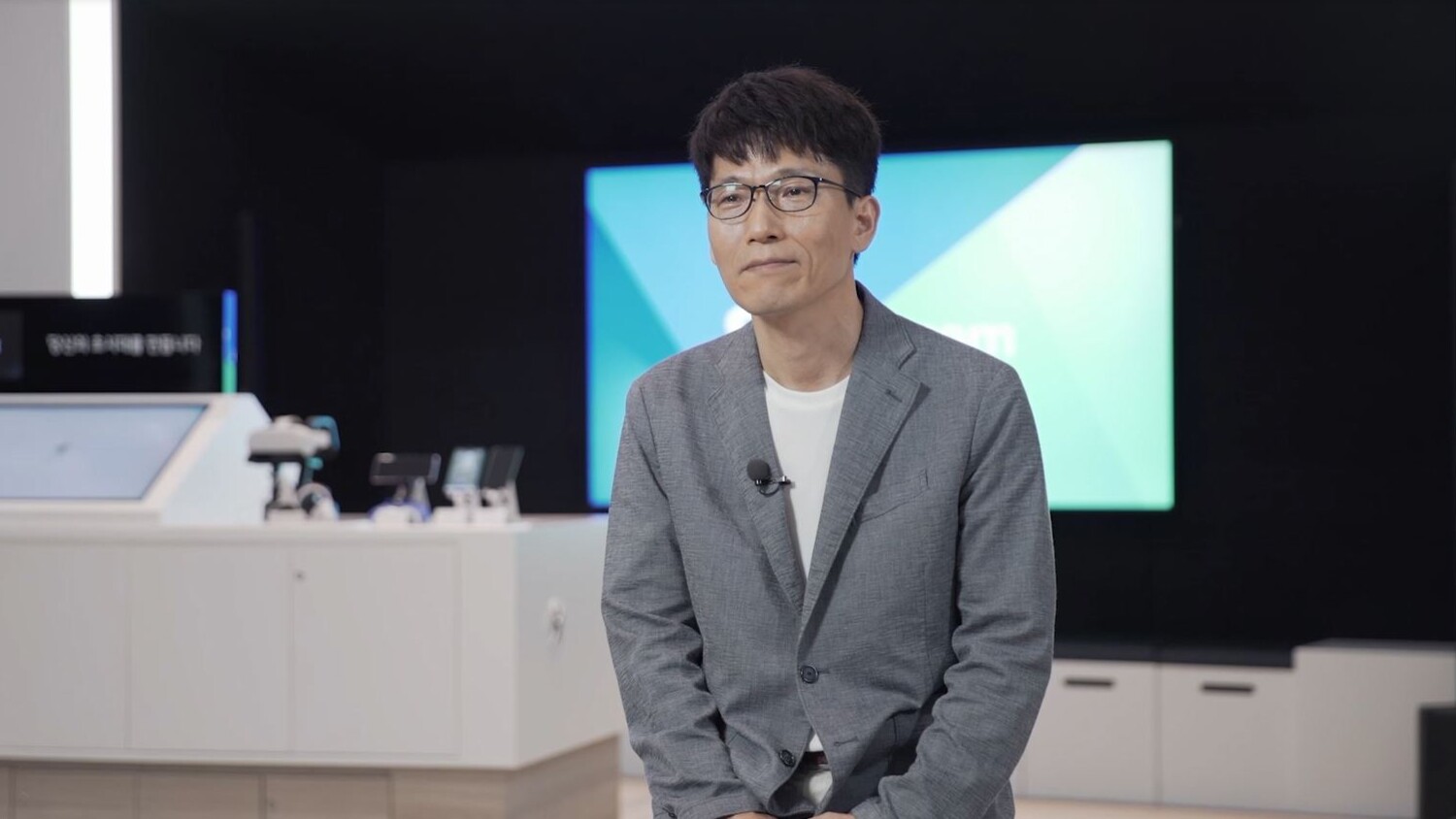 Jong-Kwan Park, VP and Head of Infra Technology and Joong-Gunn Park, Core Development Team Leader at SK Telecom, 