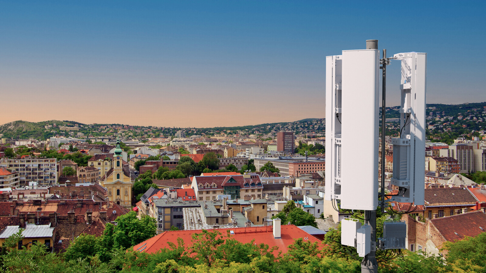 Premium FWA experiences enabled by 5G network evolution towards 6G