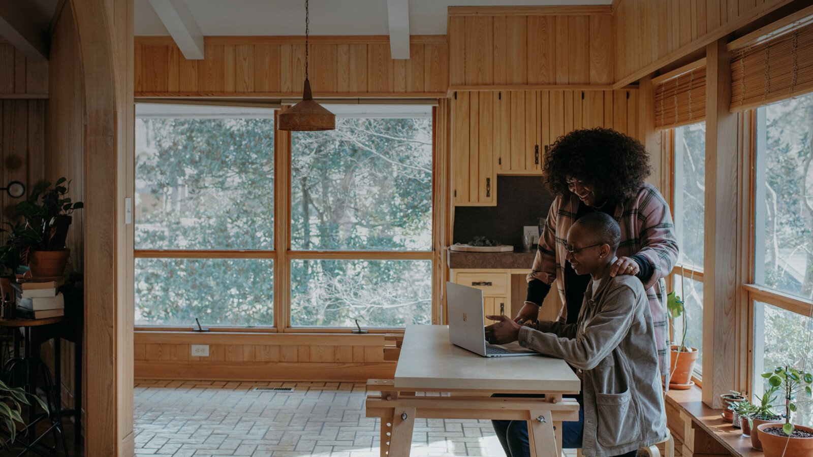 Sustainable broadband: The comparable carbon footprint of FWA and fiber