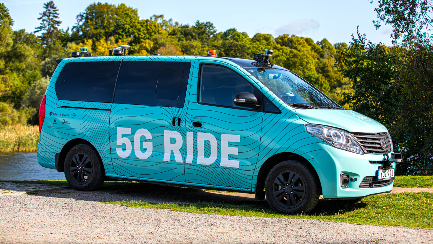 A van with the print "5G ride".