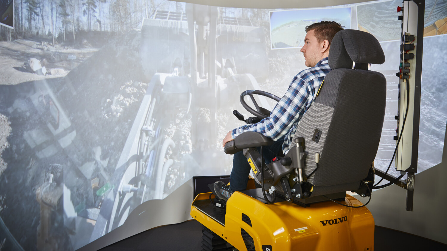 5G network for industrial use launched at Volvo CE site in Sweden