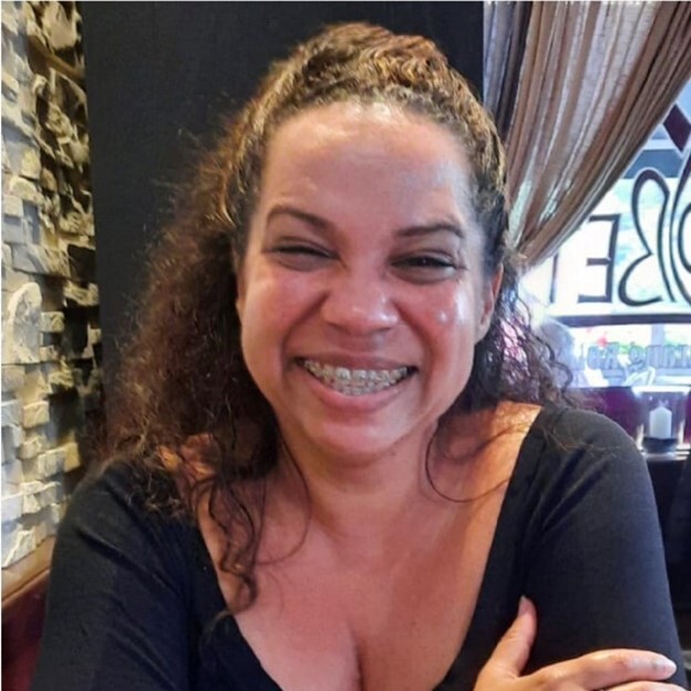 Ahnis Fraga – Senior Service Designer  