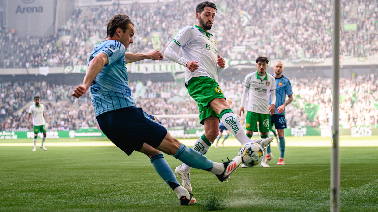 Action from Hammarby v Djurgården soccer Derby in Stockholm, April 13, 2025. Photo taken with a camera connected by 5G Standalone Slicing. Photo by Simon Hastegård, Bildbyrån.