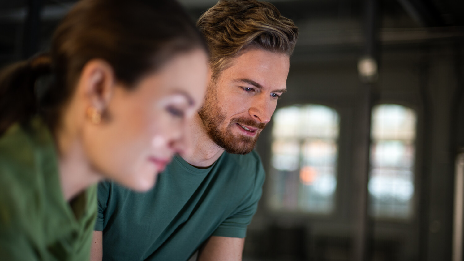 5G在排名前20市场推动收入增长