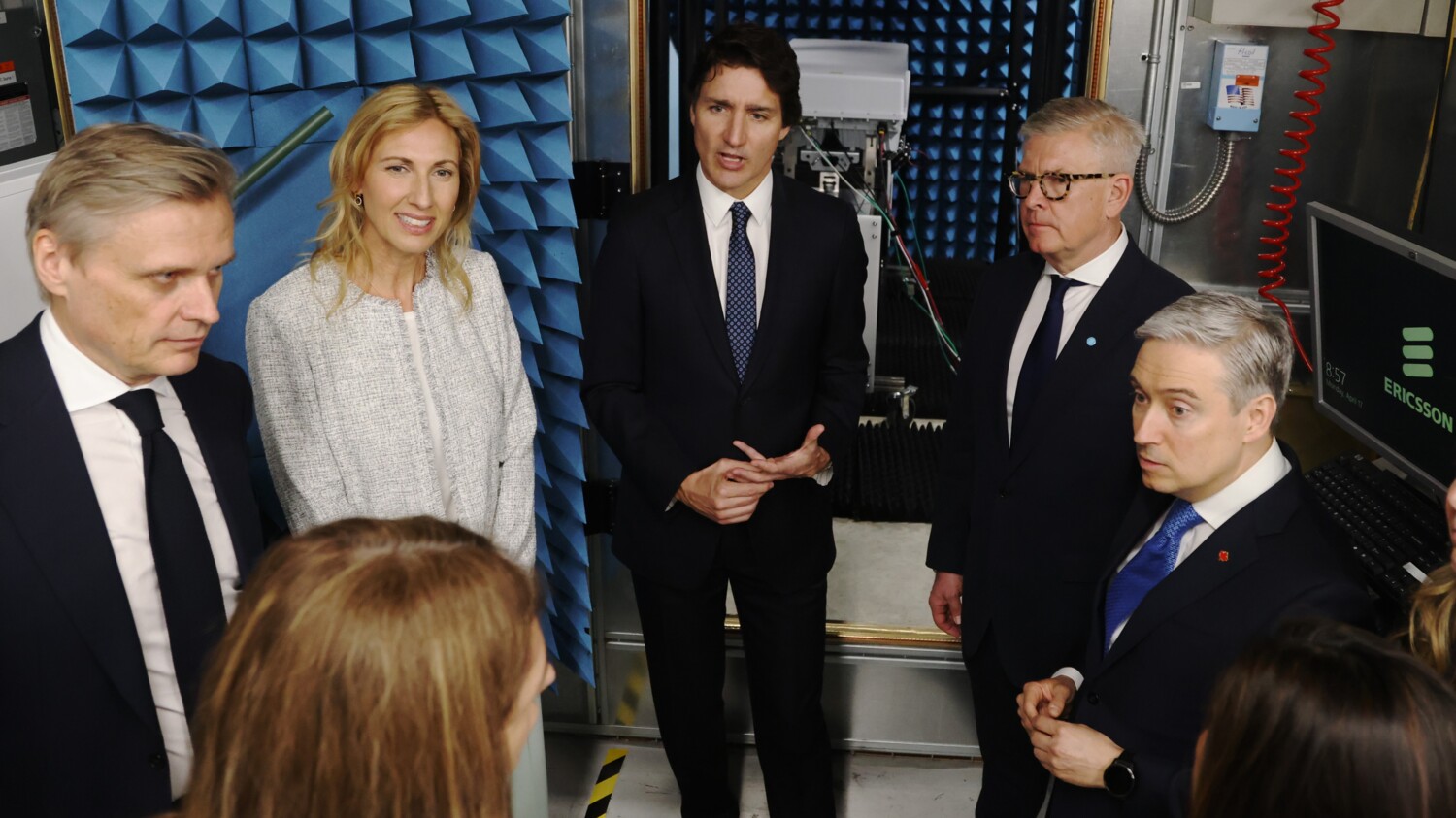 Le Premier ministre canadien Justin Trudeau et François-Philippe Champagne, ministre canadien de l'innovation, des sciences et de l'industrie