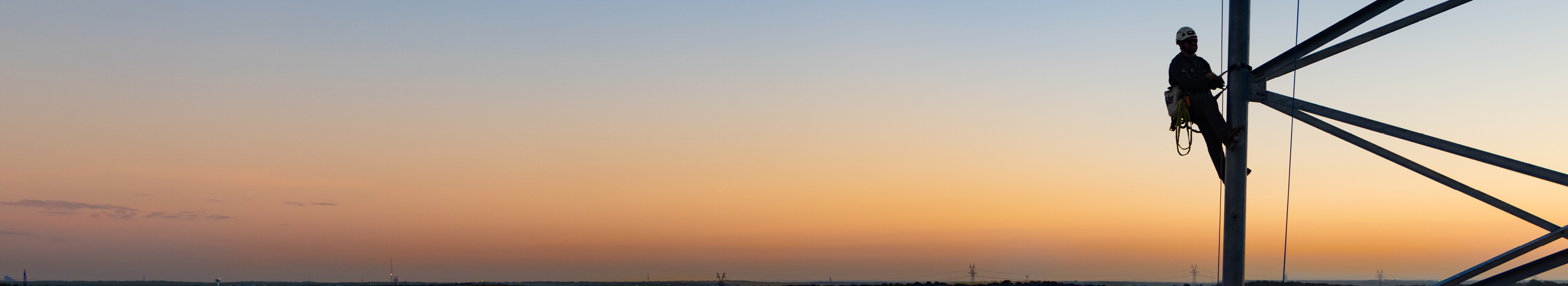 Towards dependable, secure and AI supported autonomous networks supporting offering of service differentiation