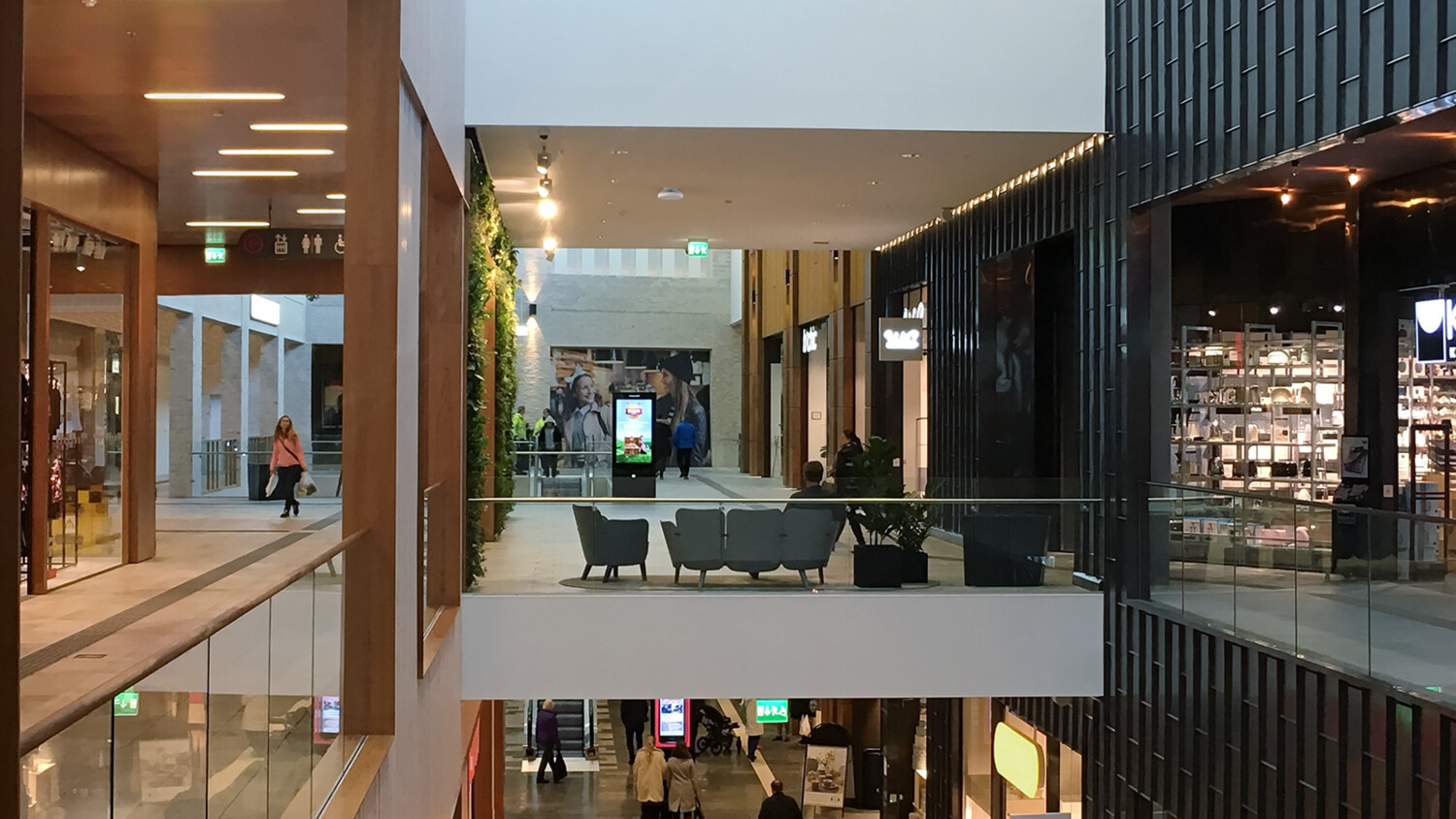 Small Cell Solutions - 5G Networks - Indoor and Outdoor Coverage