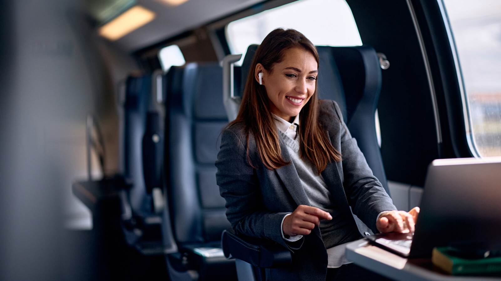 Standard Essential Patents myths - 5G user on a train 