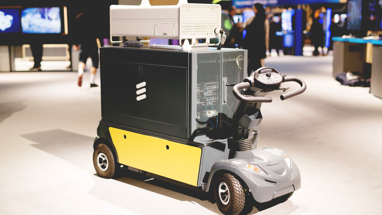 6G test device at MWC24