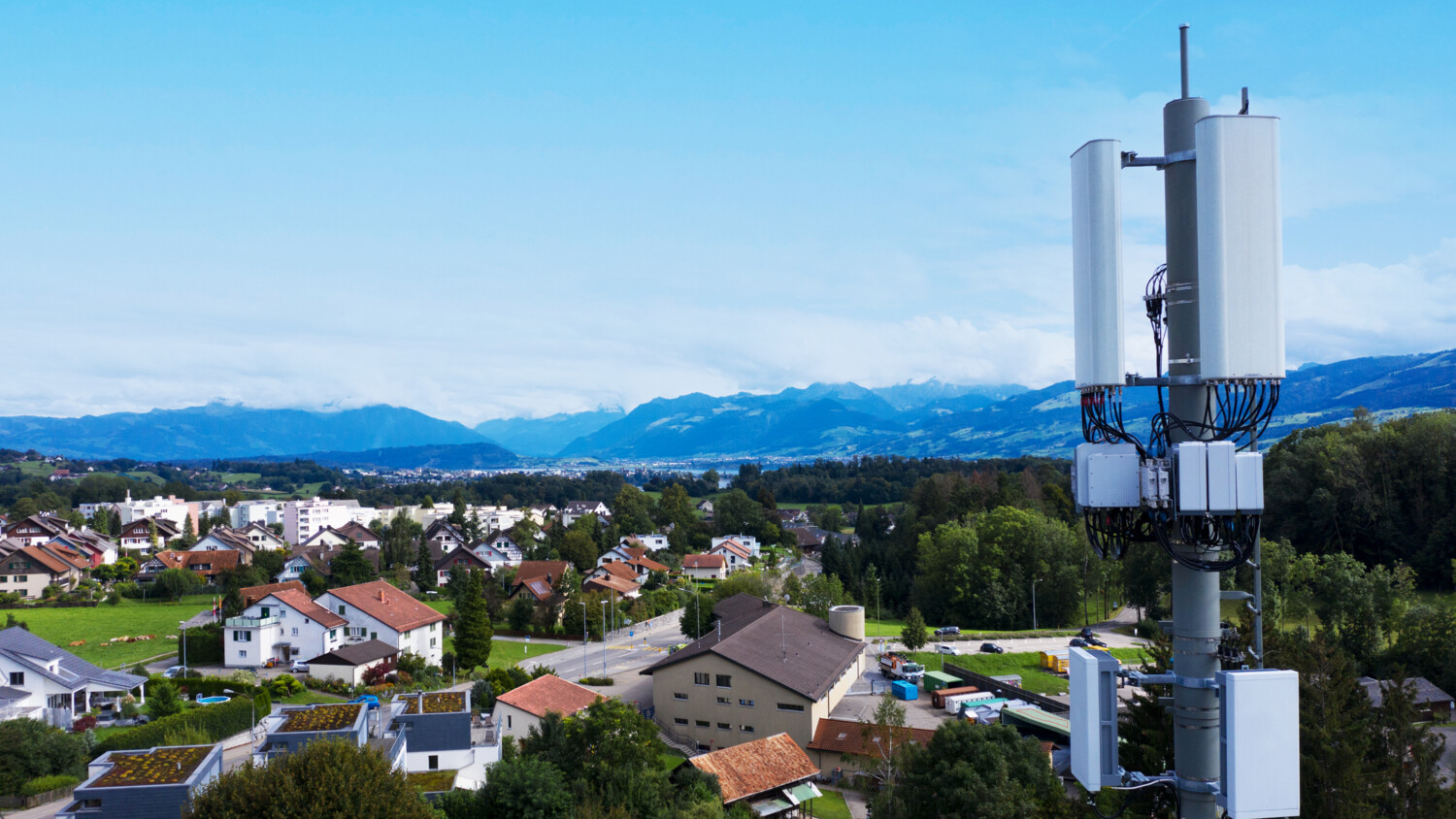 Why carrier aggregation is key to driving early 5G market success