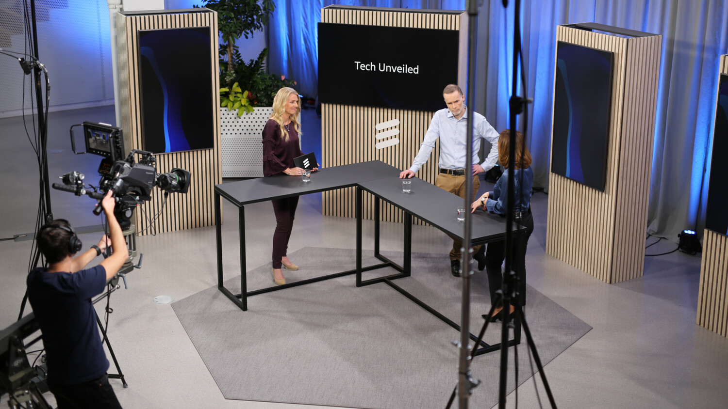 Studio shot of Tech Unveiled.