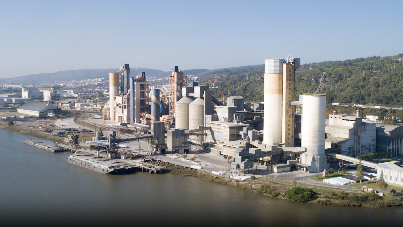Cement manufacturing factory