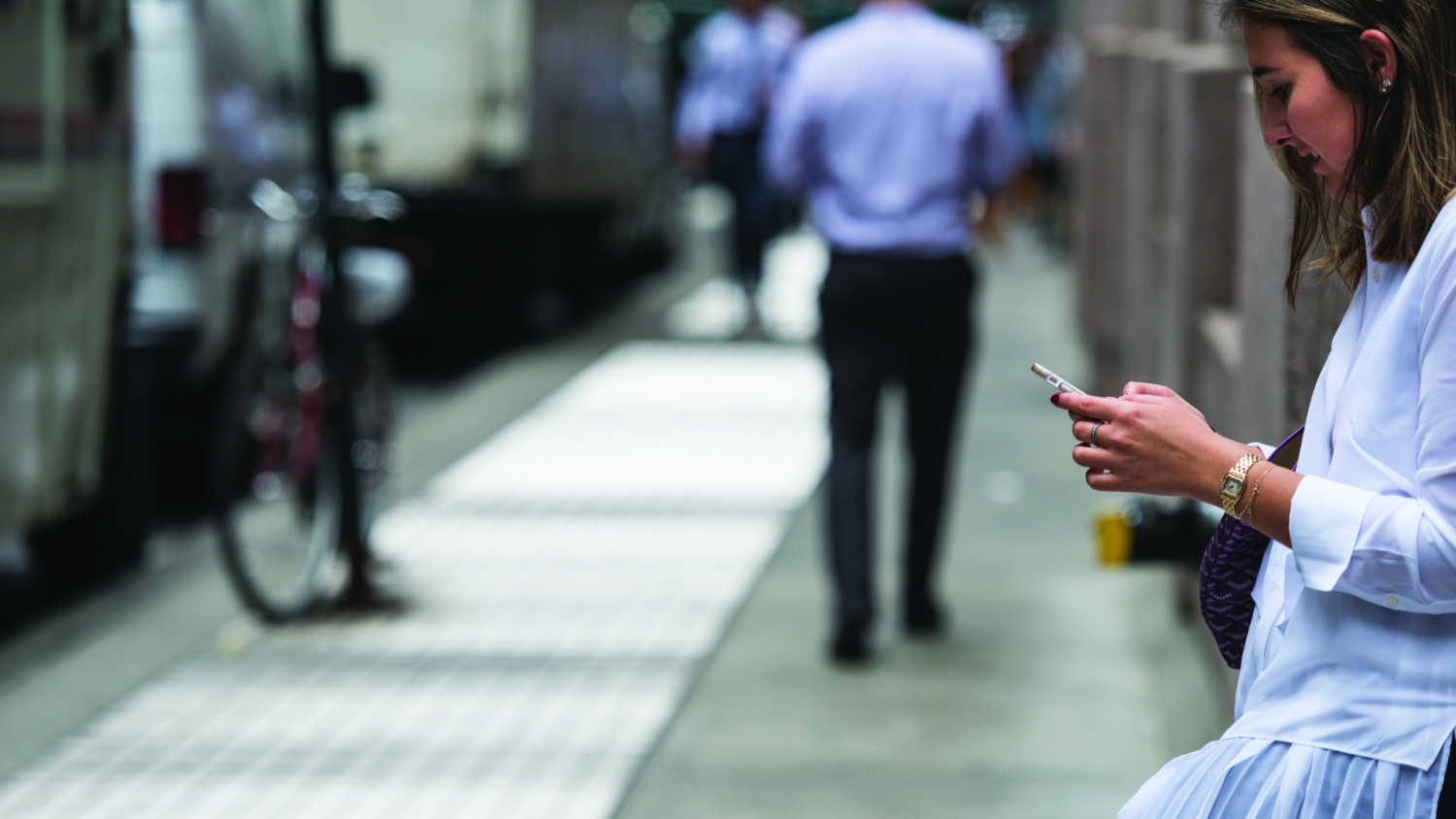 Beyond smartphone shopping – the rise of smart assistants