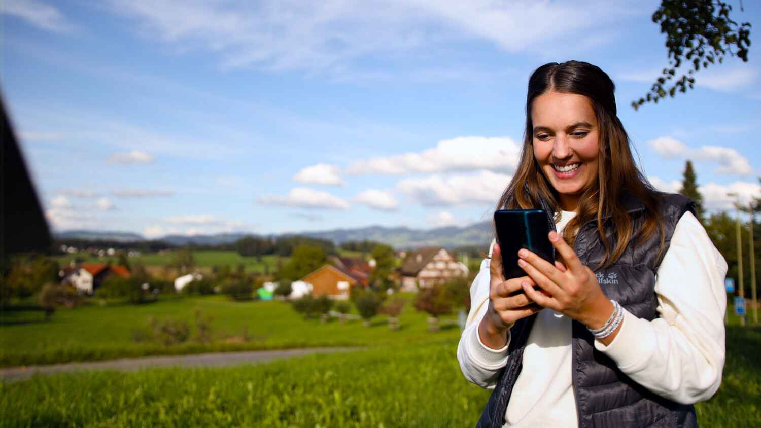 Premium connectivity from field to floor