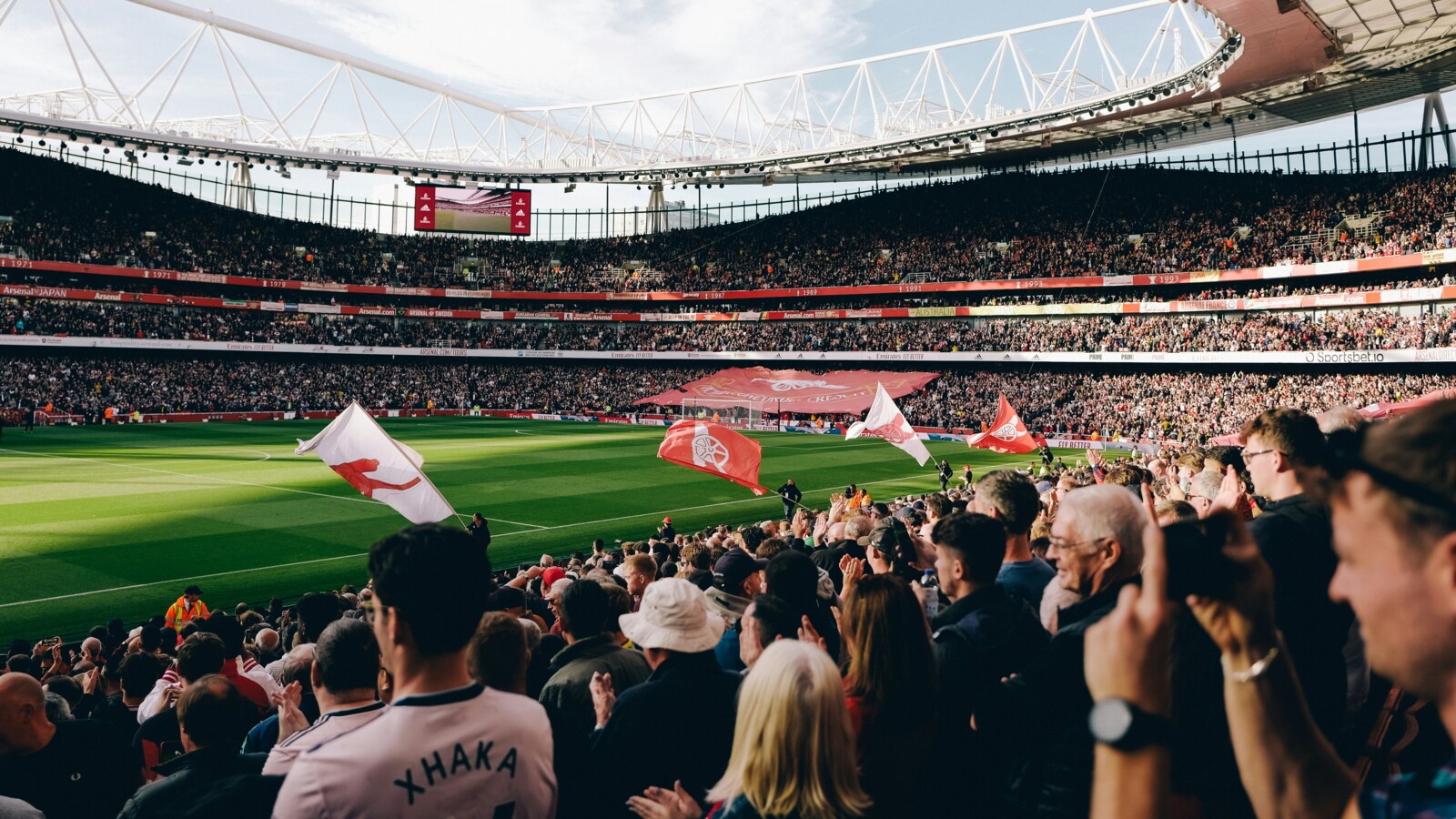 Aficionados en un evento grande.