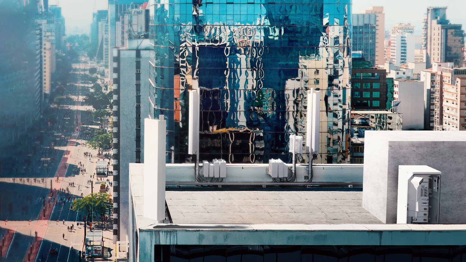 5g antenna site on urban roof top