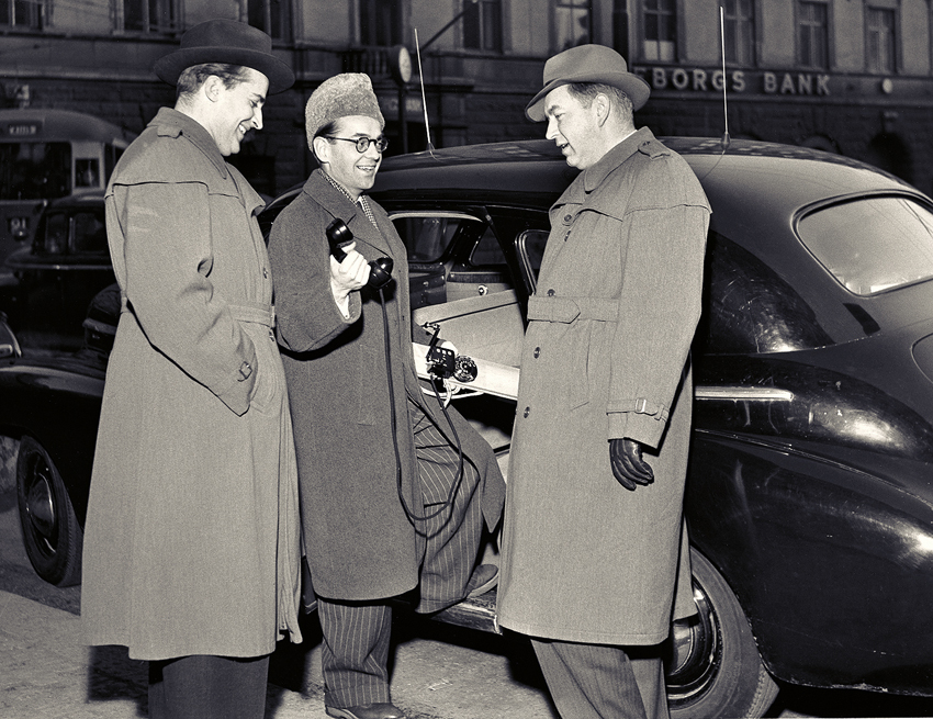 BERGLUNDS CAR PHONE SYSTEM