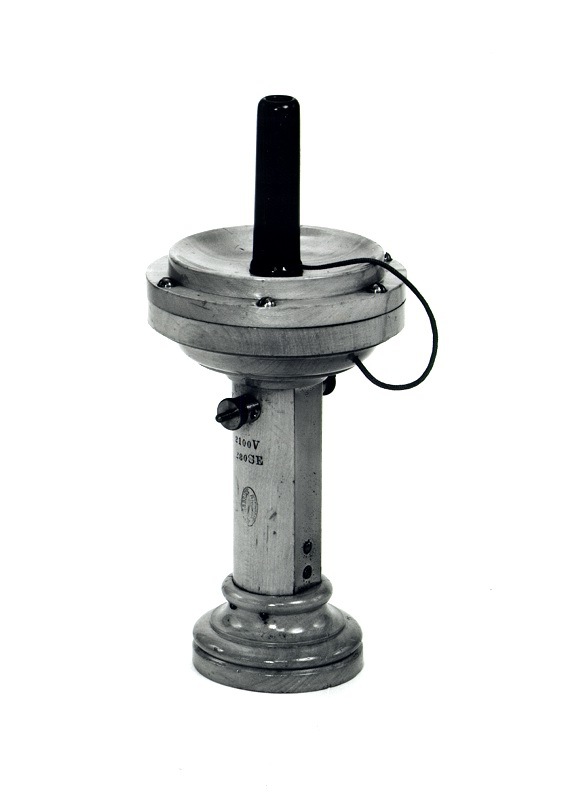 Magneticphone with signal trumpet