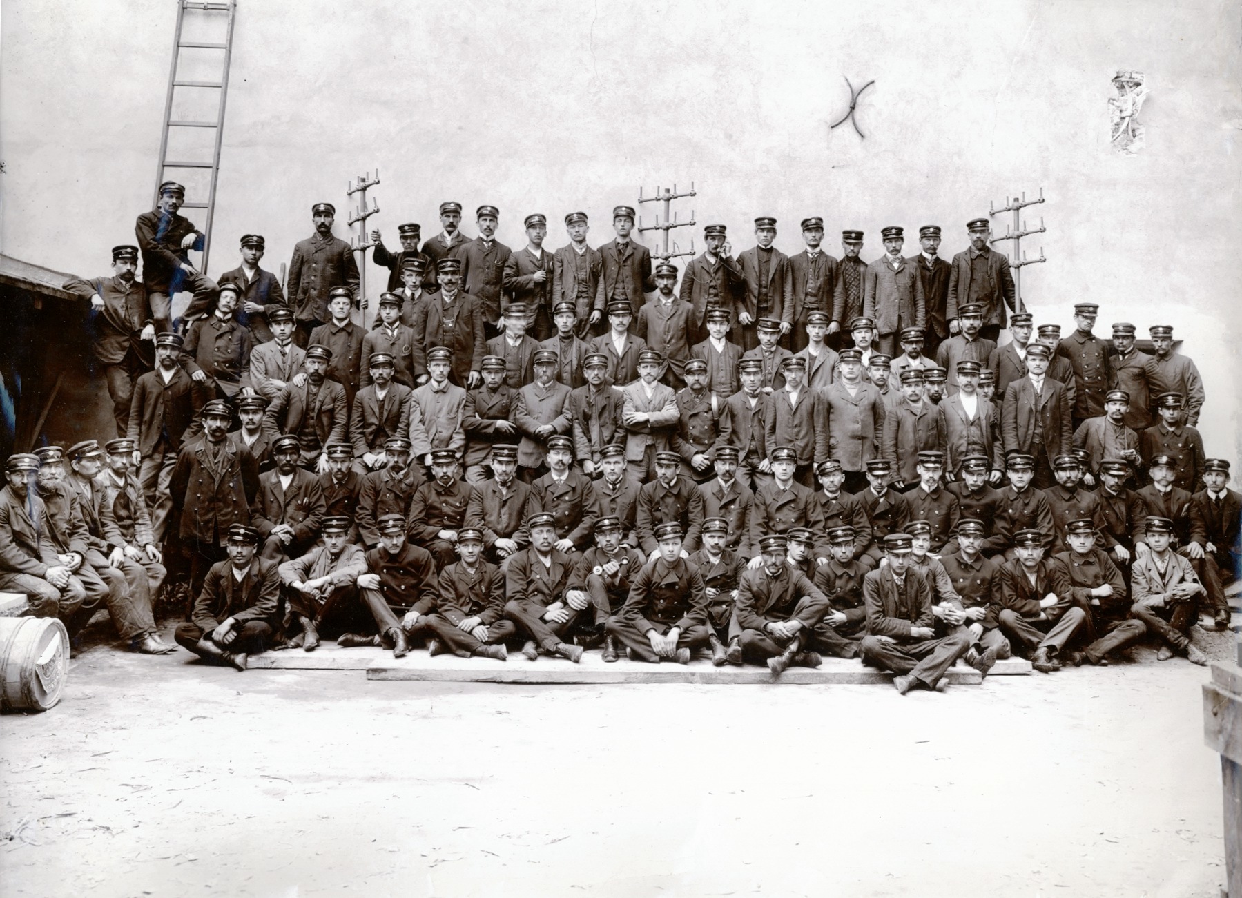 Poland, 1902, telephone building workers