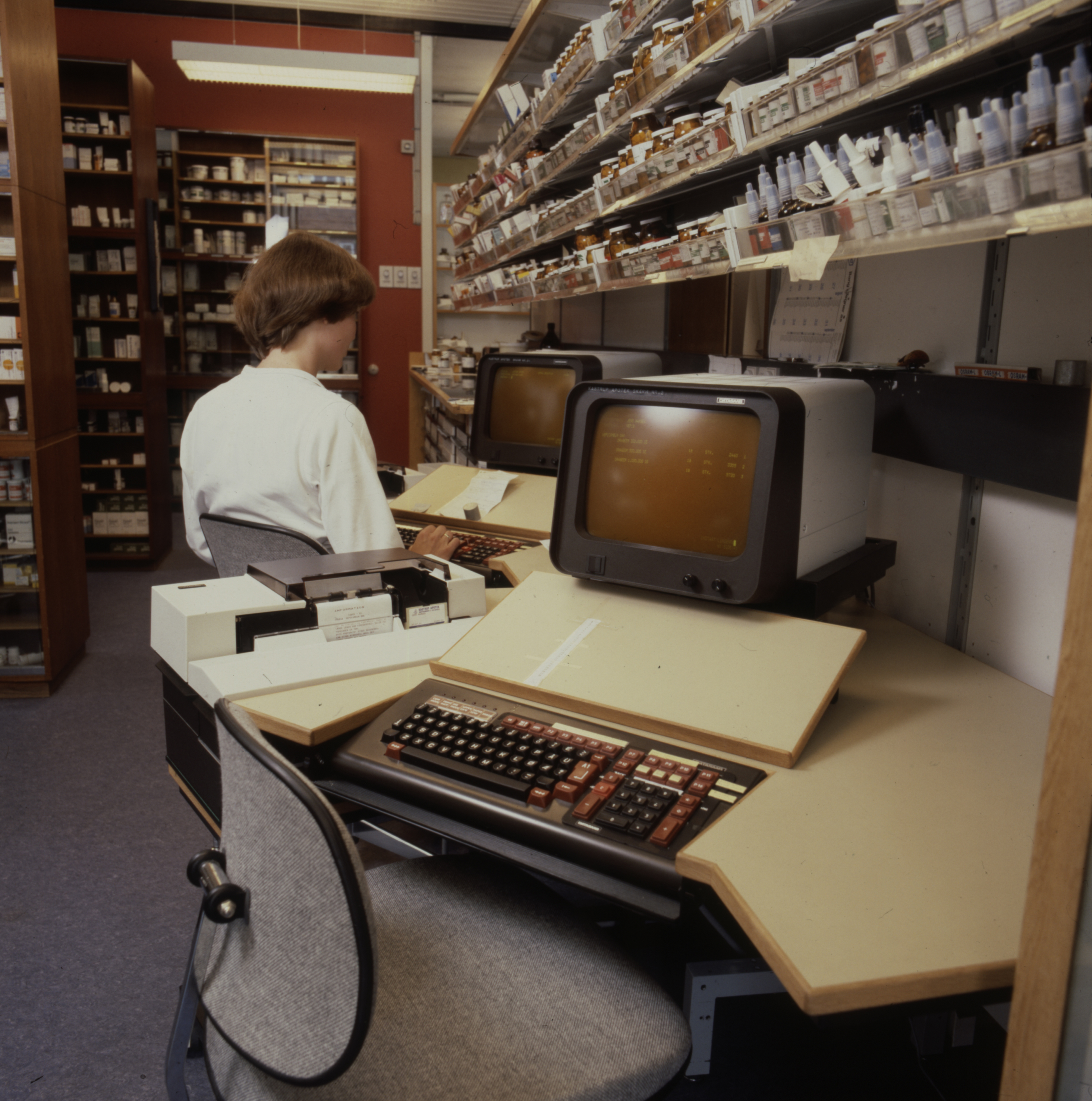 ERICSSON COMPUTER EQUIPMENT