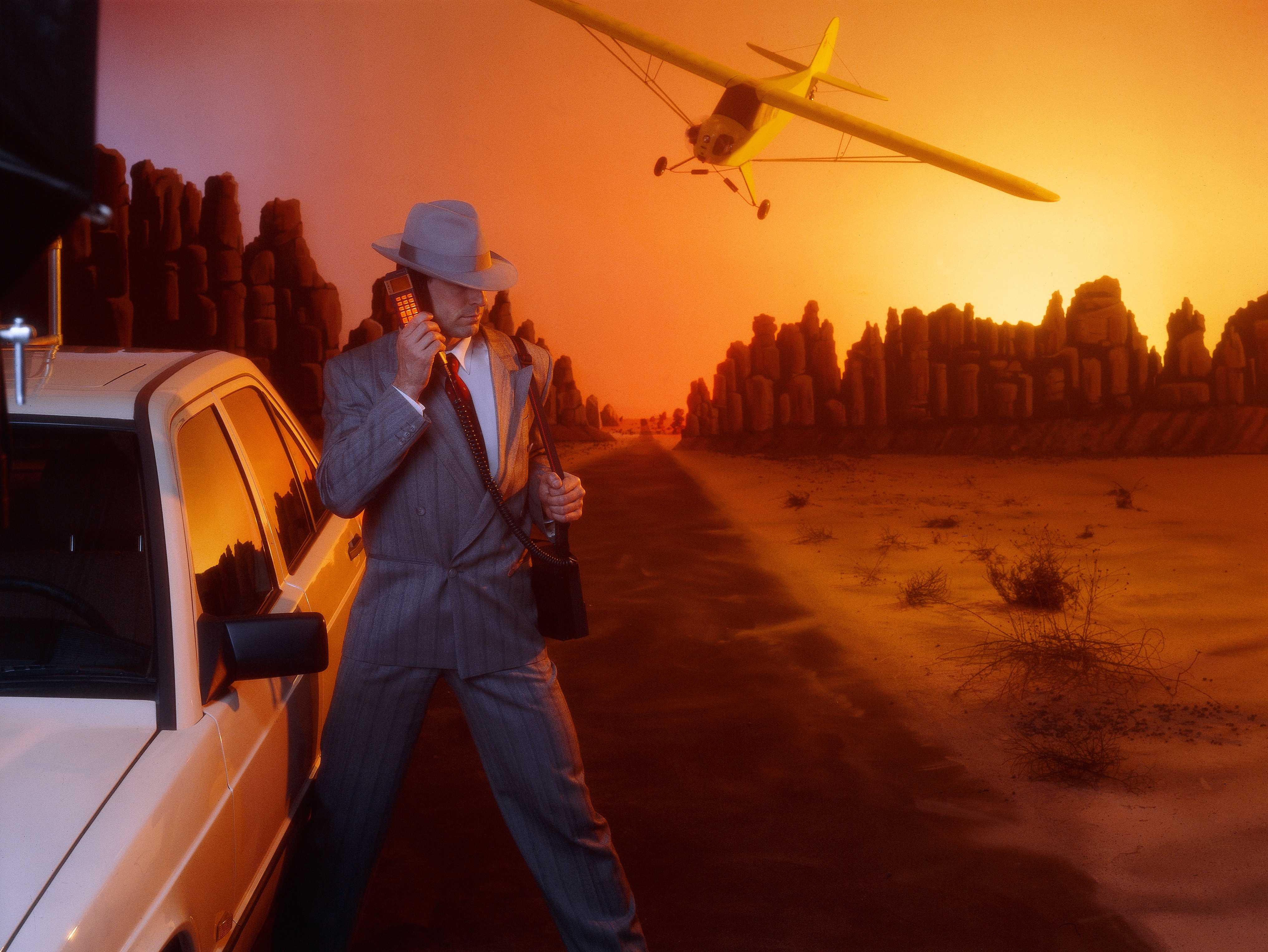 MOBILE PHONE, HOTLINE CAMPAIGN