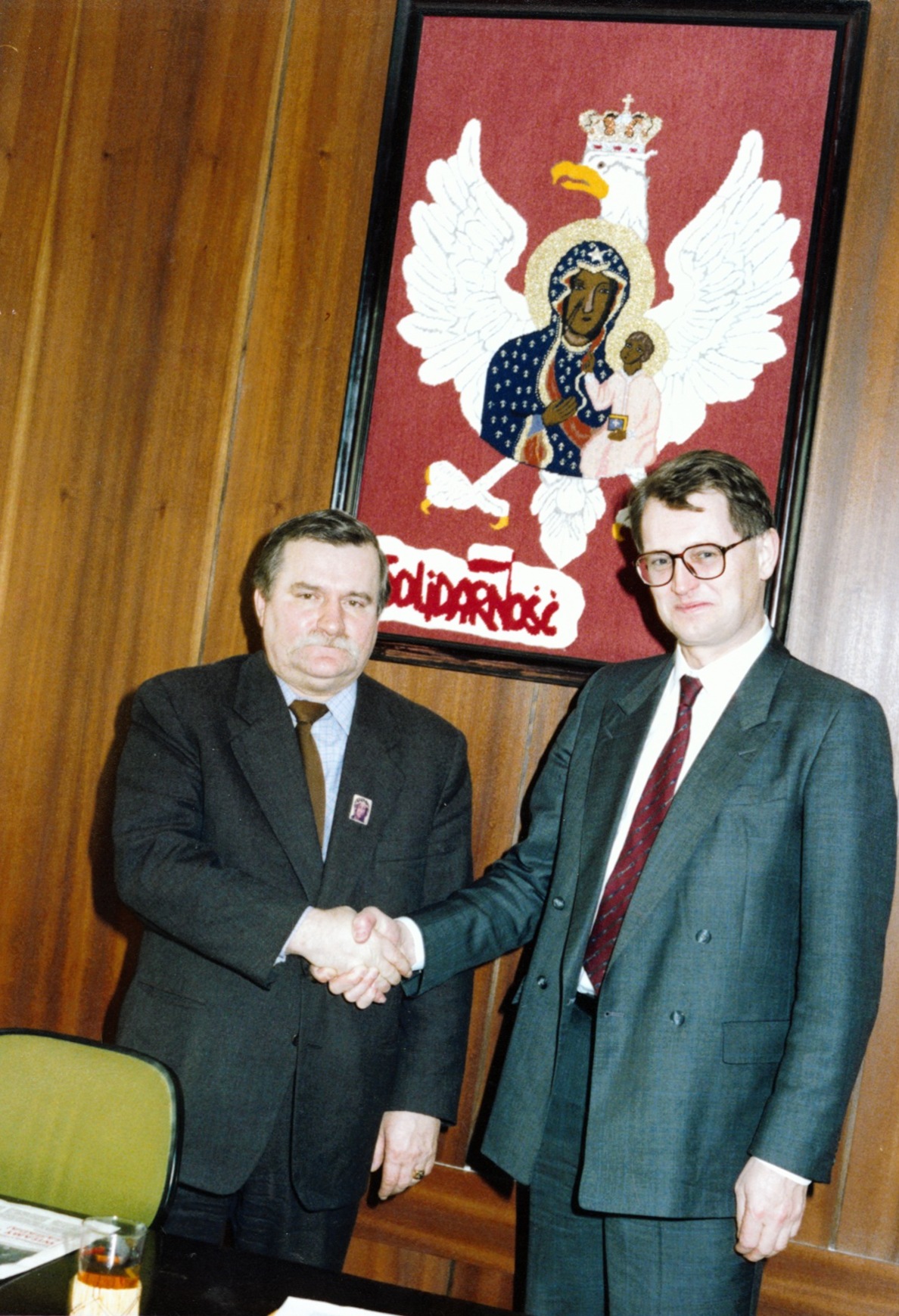 POLAND, 1990, HELLSTRÖM MEETS WALESA