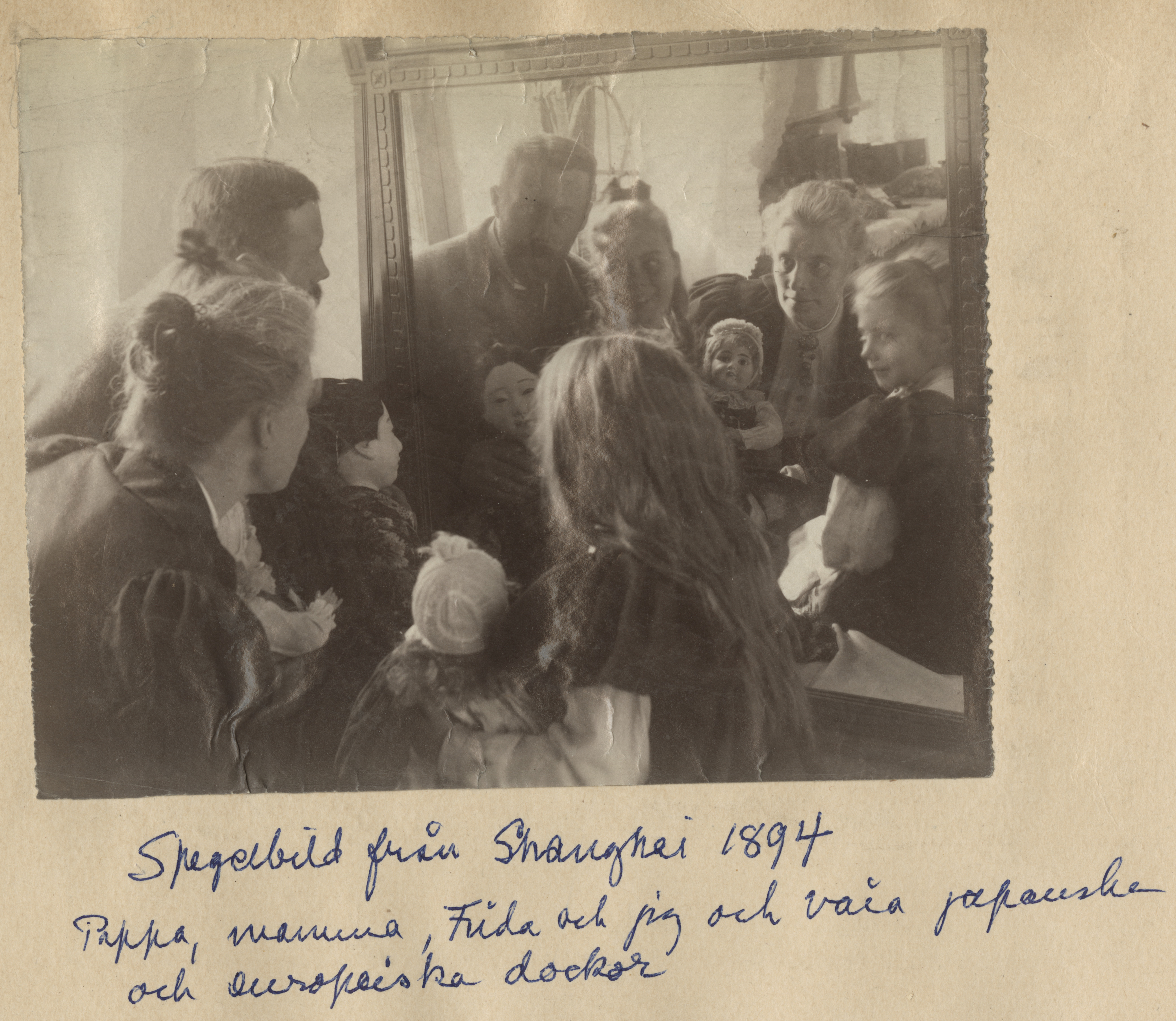 THE ÖBERG FAMILY, GUSTAF ÖBERG, THEODOLINDA OBERG AND TWO DAUGHTERS