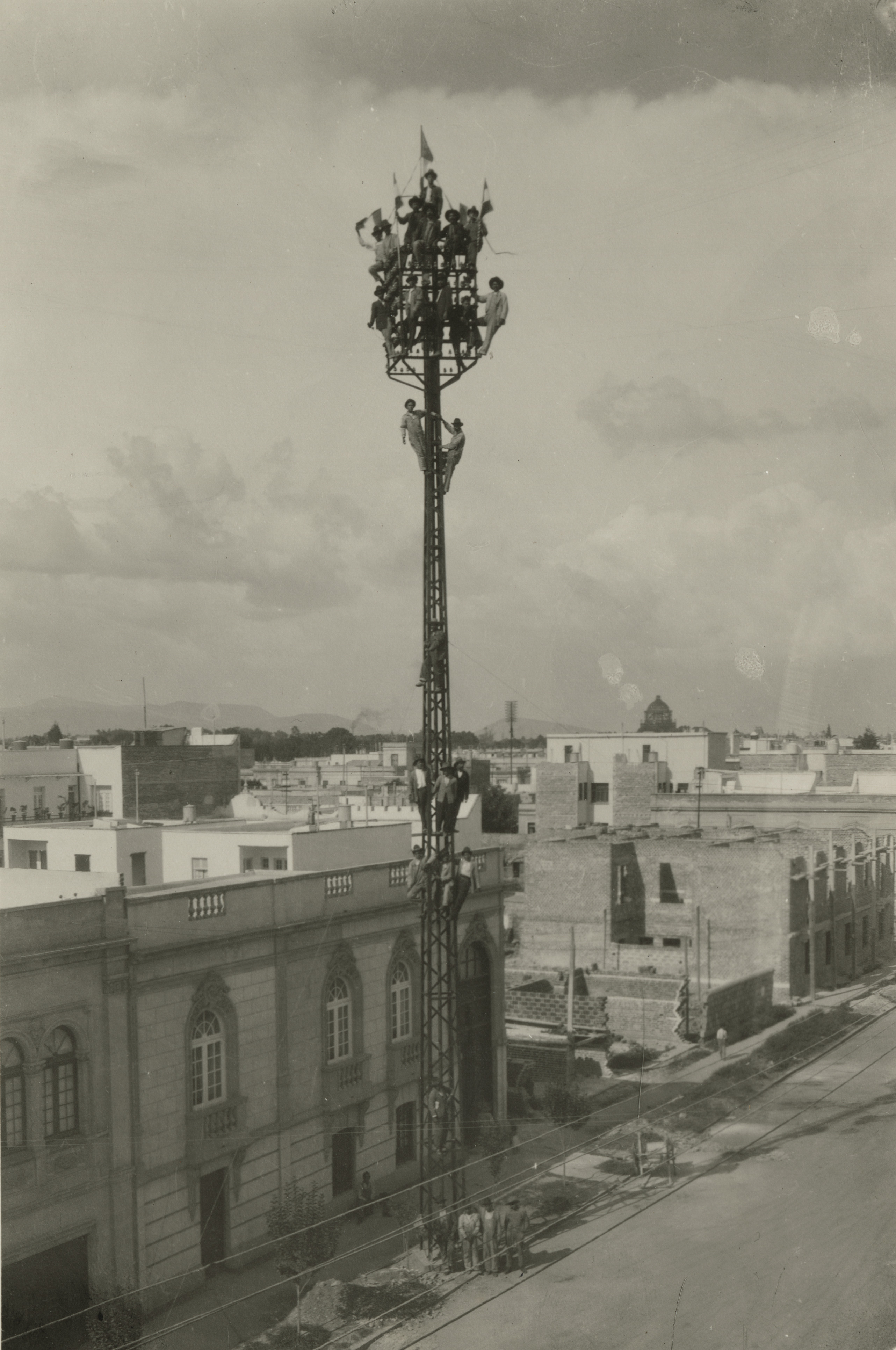 MEXICO, 1923, STREET VIEW, TELEPHONE TOWER