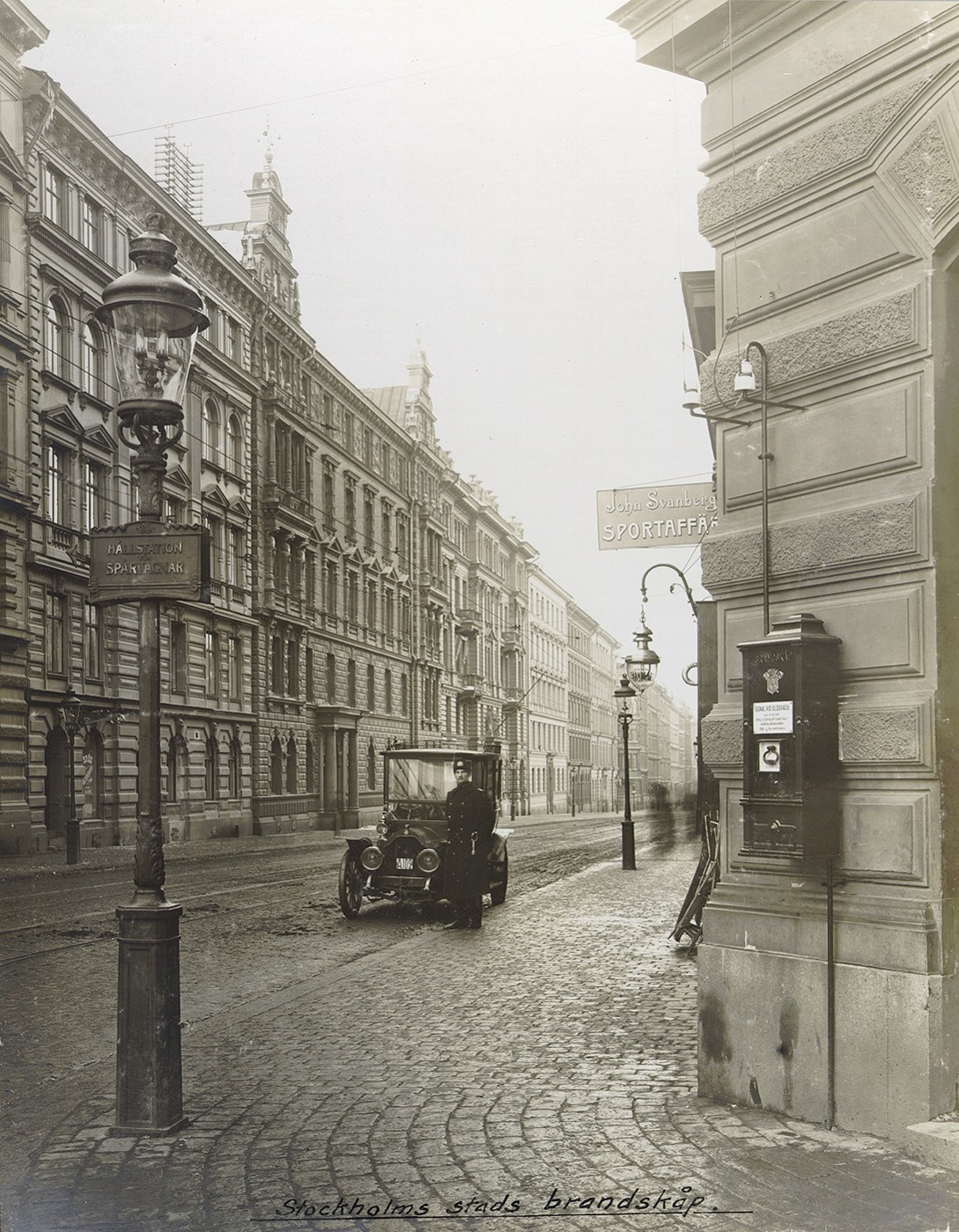 Sweden, 1910, fire alarm box in the street