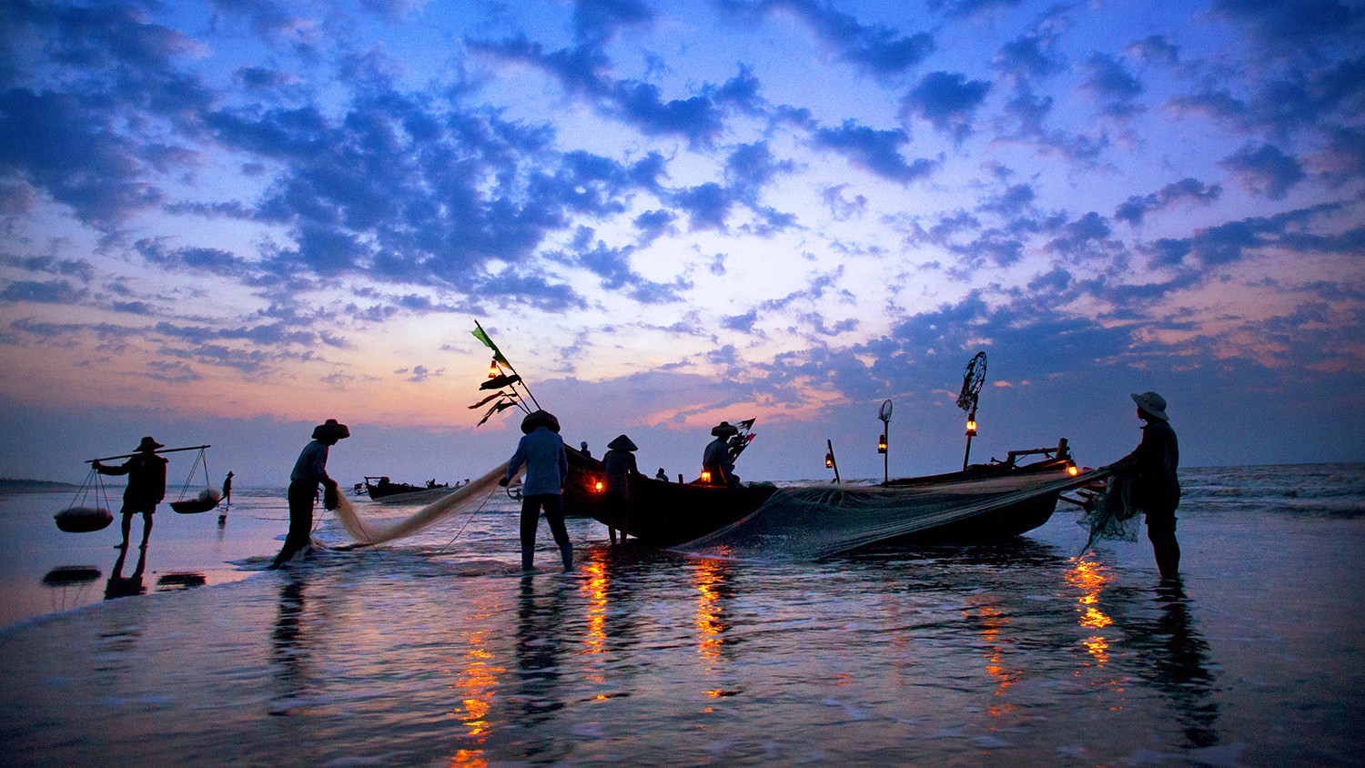 Mobile broadband solutions to connect the unconnected