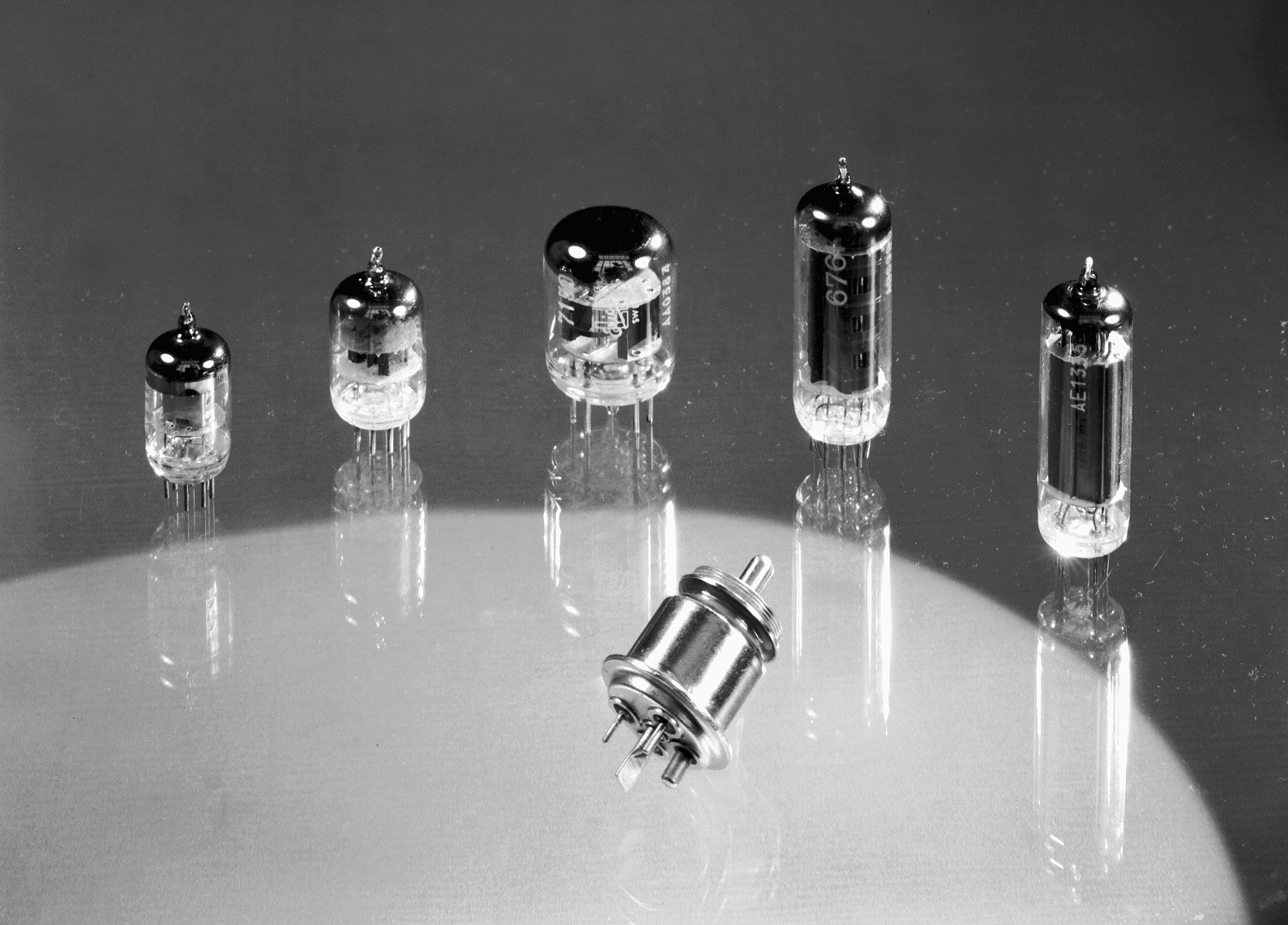 Radio, Electron tubes, long life tubes, 1958