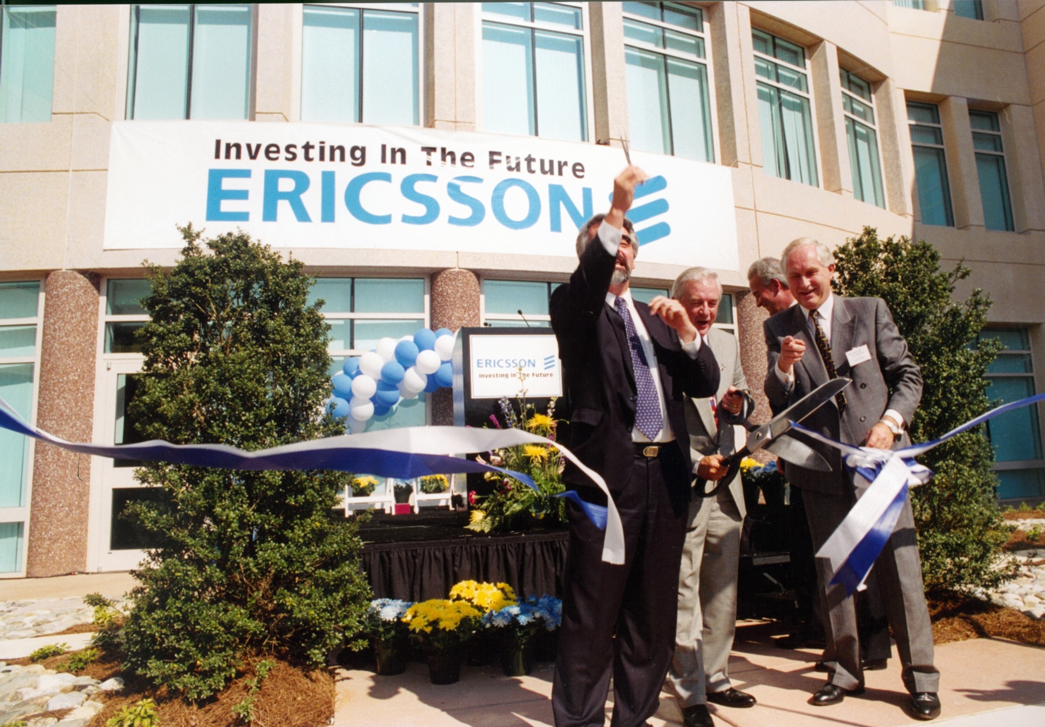 USA, 1996, R+D CENTER INAUGURATION