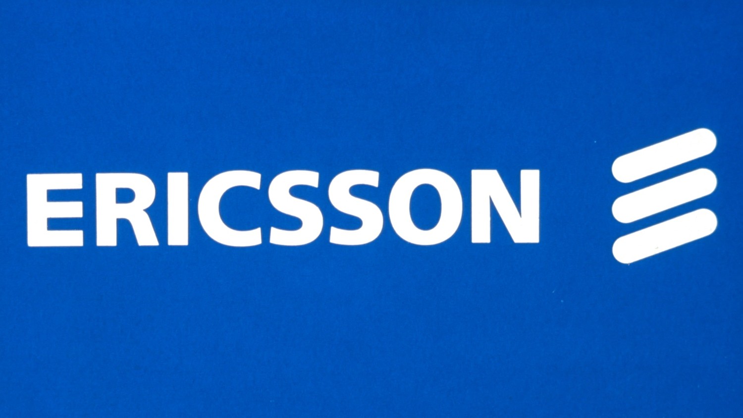 CREATING A CORPORATE VISUAL IDENTITY, 1982