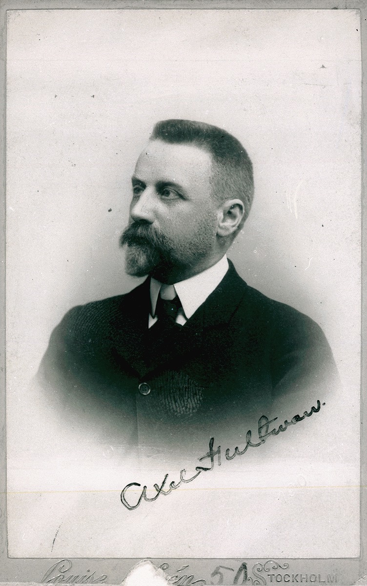 Axel Hultman, inventor of the 500-point switch, portrait from1901.