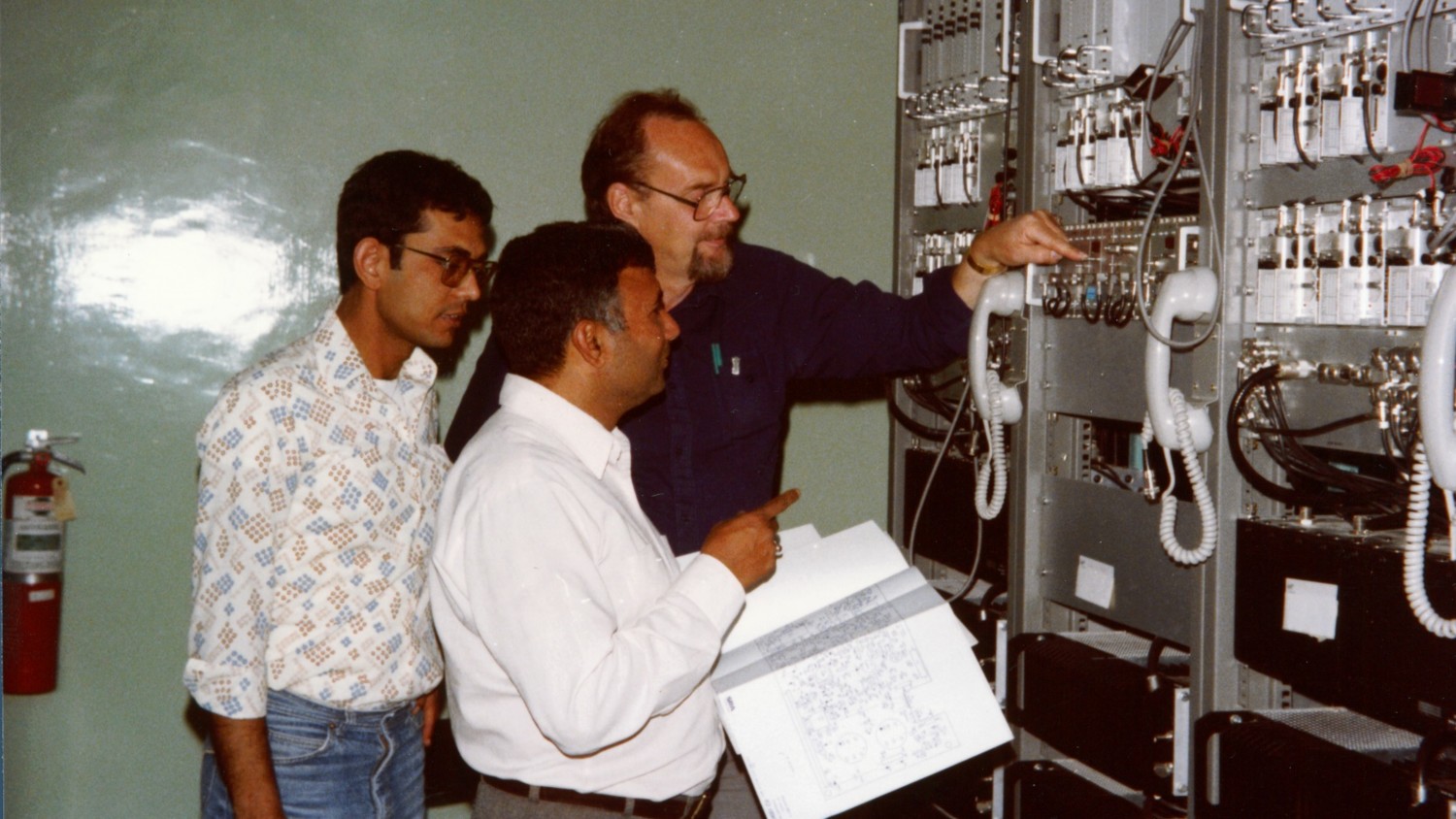 Saudi Arabia, 1990s, NMT Base station.