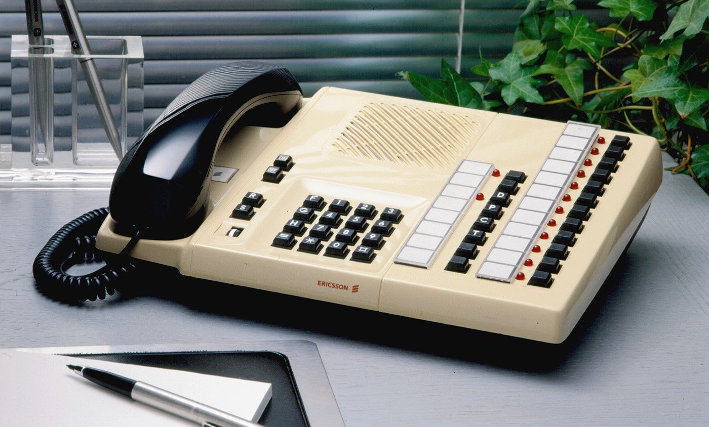 Diavox model for telephone operator, 1985.