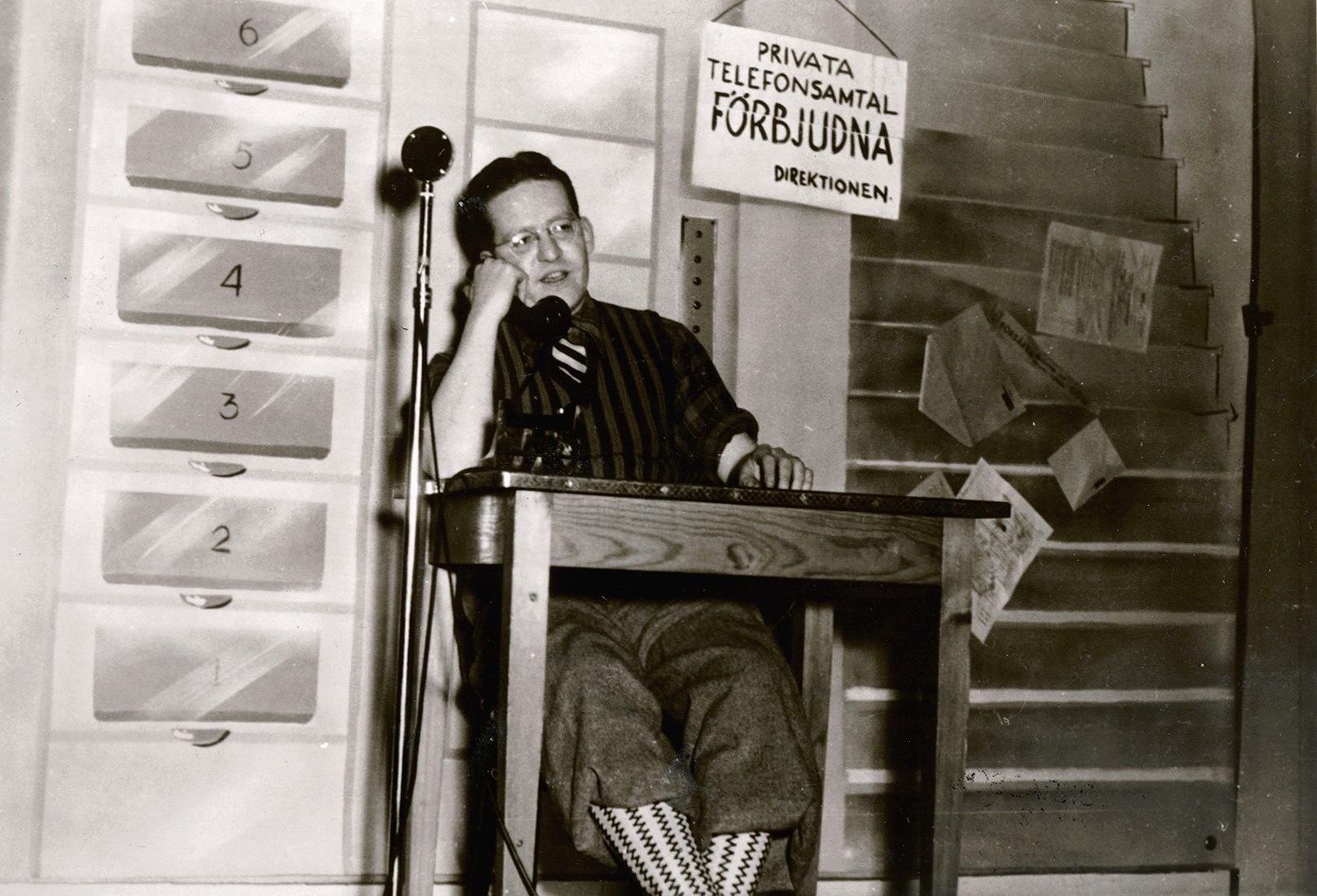 Sweden, 1944, telephones in the office